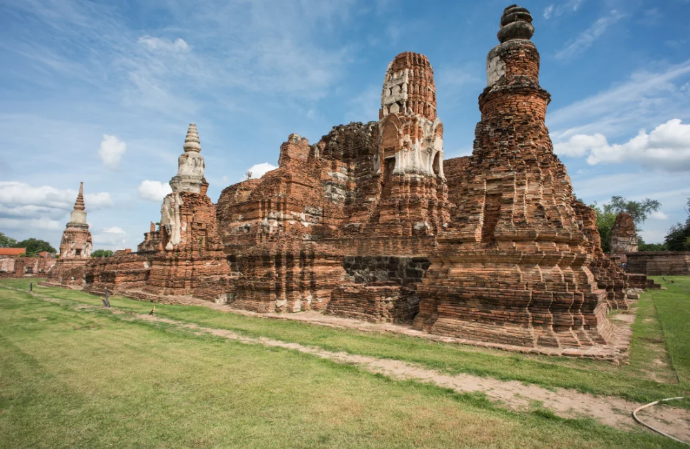 Content 12 วัดมหาธาตุ – รถเช่า SUMMERCARRENT ราคาถูกจริง ที่เที่ยวอยุธยา วัดมหาธาตุ